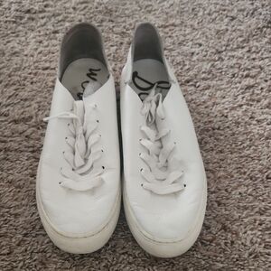 Sam Edelman White Poppy Lace Up Sneakers
